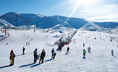 新疆阿勒泰優質冰雪資源吸引外地遊客